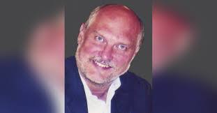 Phil Arndt's Instagram, Twitter & Facebook