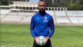 Arouca belenenses benfica boavista estoril famalicão gil vicente marítimo moreirense paços de ferreira portimonense porto santa clara sporting braga sporting cp tondela vitoria guimaraes. Belenenses Sad Anuncia Sandro E Como Se Estivesse A Assinar O Primeiro Contrato Belenenses Sad Jornal Record