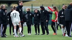 Ab der spielzeit 2021/22 überträgt die sportplattform die insgesamt 33 topspiele pro saison auf dem. U 17 Juniorinnen Em Live Auf Sport1 Dfb Deutscher Fussball Bund E V