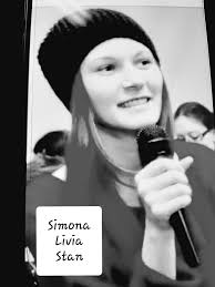 ______Chipuri de îngeri______ SIMONA LIVIA STAN In memoriam Colectiv!  Mioara Gheleșan Fata cu părul roz avea doar 27 de ani și era din București.  A terminat facultatea aici, în București. Pasionată de