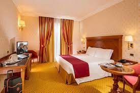 Viterbo porta fiorentina station is 15 minutes by foot. Hotel Viterbo Buchen Best Western Hotel Viterbo