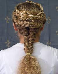 Untangling The Caryatids Intricate Braids Greece Is Historical Hairstyles Braids Great Hairstyles