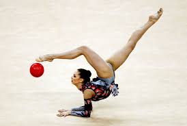 La gimnasia artística es una disciplina de la gimnasia. Increibles Fotografias Video De Gimnasia Artistica Mas Alla De Los Limites De La Flexibilidad Videos De Gimnasia Gimnasia Acrobatica Gimnasia Ritmica