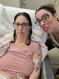 I had pictures today with the adorable Dickinson family! Here are a few  teasers from their shoot :)