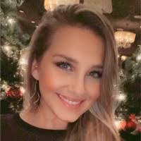 Laura Fedak's Instagram, Twitter & Facebook