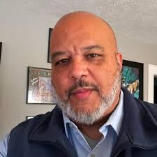 Derek McIntyre (@DerekMcIntyre)