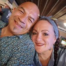 What communities are recommended near Victoria or the coast?