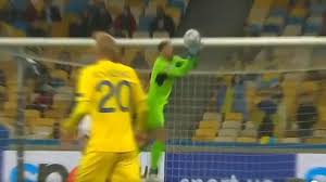 Alemania Vs Ucrania El Garrafal Error De Arquero Que Acabo En Gol De Leon Goretzka Video Nczd Internacional El Bocon
