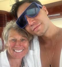 Relaxing day with Shane Crawford and the cast of Joseph and the amazing  technicolor dreamcoat