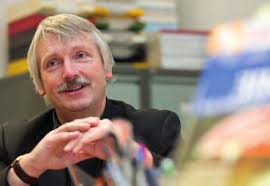 AUGEALS FENSTER INS GEHIRN