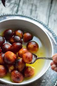 It is normal to have a few cracks when fried. Air Fryer Gulab Jamun My Dainty Soul Curry