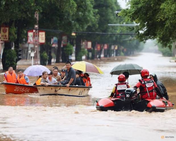Typhoon Narra wreaks havoc in China, Vietnam as floods, landslides batter northern regions and Guangxi