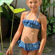 Maillot De Bain Ete Fille Bleu Roi Blanc Filles 2 12 Ans La Faute A Voltaire
