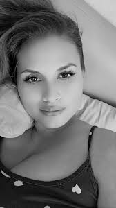 Reina Amanda Samayoa (@reinaamandasamayo)