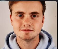 If anyone lives in Hotwells or Clifton Wood area and has a ring doorbell  please can you check it for March 2nd to see if there's any sighting of  Jack ao'Sullivan before