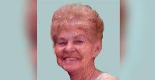 Mary Drye's Instagram, Twitter & Facebook