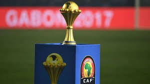 ونالت قطر في العام 2010 استضافة كأس العالم 2022، في خطوة مرتقبة لكونها المرة الأولى التي تقام فيها البطولة الكروية، الأبرز عالميا، في منطقة الشرق الأوسط وشمال أفريقيا، على الرغم من أن فوز الملف القطري شابته اتهامات بالفساد ودفع الرشى. ÙƒÙ„ Ù…Ø§ ØªØ±ÙŠØ¯ Ù…Ø¹Ø±ÙØªÙ‡ Ø¹Ù† Ø§Ù„ØªØ£Ù‡Ù„ Ù„ÙƒØ£Ø³ Ø£Ù…Ù… Ø¥ÙØ±ÙŠÙ‚ÙŠØ§ 2021 Ø§Ù„Ù…Ø¬Ù…ÙˆØ¹Ø§Øª ÙˆØ§Ù„Ù†Ø¸Ø§Ù…