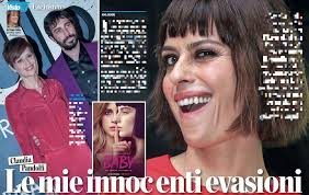 Nel 2006 ha avuto un figlio, gabriele, da roberto angelini. Claudia Pandolfi Da Baby A Se Son Rose E Vita Privata Intervista
