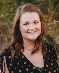 Shea Hatch's Instagram, Twitter & Facebook