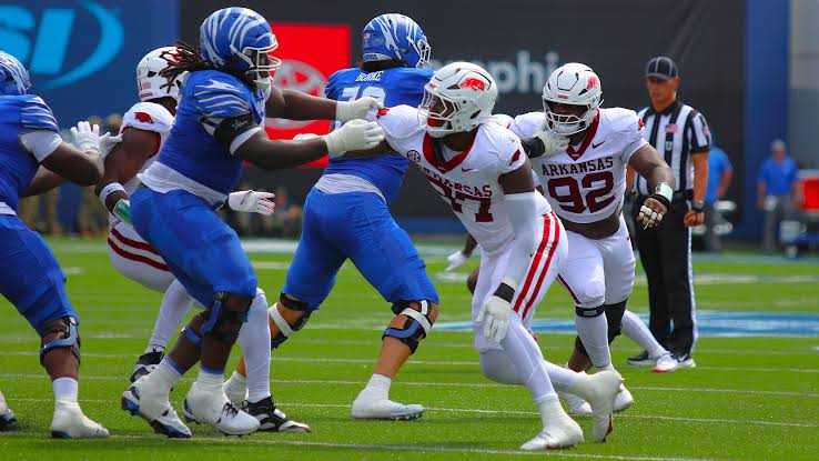 Hogs hoping to build improved defense around Quincy Rhodes Jr. | KNWA FOX24