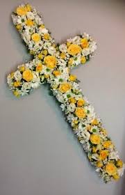 Available for delivery to funeral services at mortuaries and churches located in orange county california hand delivered by everyday flowers. Loose Yellow White Cross Buy Online Or Call 01452 332203