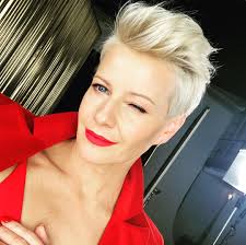 Małgorzata kożuchowska (49 l.) zabrała ostatnio głos w sprawie obostrzeń związanych z pandemią gdy tylko małgorzata kożuchowska (49 l.) dowiedziała się o problemach tomasza karolaka (48 l. Malgorzata Kozuchowska Zmienila Fryzure Teraz Wyglada Jak Nastolatka Obcas Pl