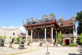 The khoos were among the wealthy straits chinese traders of 17th century malacca and early penang. Trip To Penang Leong San Tong Khoo Kongsi Nick Chan Dot Net