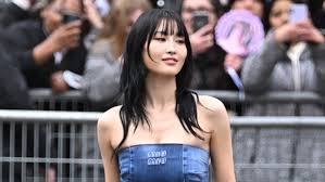 TWICEs Momo Gives the Canadian Tuxedo a Midriff-Baring Upgrade in Miu Miu  — See Photos | Teen Vogue
