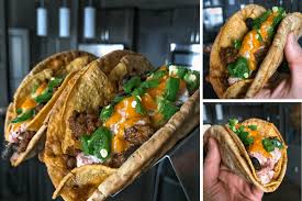 There are 500 calories in a cheesy gordita crunch from taco bell. Taco Bell S Cheesy Gordita Crunch Made Kinda Healthy