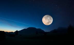 Most beautiful picture of moon. The 15 Most Beautiful Poems On The Moon Top Lady Women