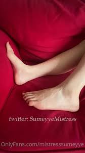 This hungry dog did lick my armpit while I was sleeping • Mistress Sümeyye