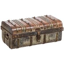 Coffre En Metal Decoratif Industriel Jolipa Banc Coffre En 2020 Banc Coffre Coffre Banc