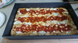 1) preheat oven to 475° 2) roll or toss dough into a round shape approx 75% of the size. Pepe S Dough And Don Pepino Sauce Brick Cheese And Fresh Mozzarella 500 Degrees For 12 Minutes Won T Do Fresh Mozzarella Again Pizza