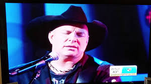 Beautiful Song About A Baby Talking To God About Coming To Earth To Meet Its Mother Beautiful Songs I Love Girls Garth