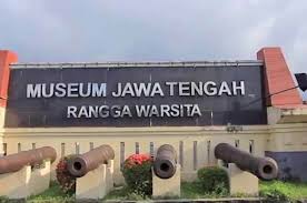 Museum ronggowarsito merupakan sebuah museum dengan koleksi terlengkap di jawa tengah. Museum Ronggowarsito Pilihan Mengunjungi Masa Purbakala