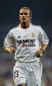 Er ist nicht nur eine fußball. David Beckham Of Real Madrid In Action During The Spanish Primera Real Madrid Real Madrid Team Madrid Football Club