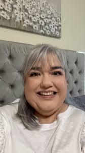 Lisa Luker's Instagram, Twitter & Facebook