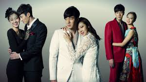 Dia bertemu dengan tae gong shil yang suram, yang mulai melihat hantu setelah kecelakaan. Korean Drama The Master S Sun Home Facebook