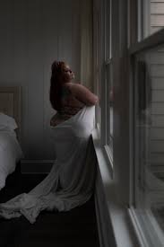 At home boudoir photo ideas plus size. Portfolio Raleigh Durham Body Positive Boudoir Photographer Katelyn Scott
