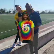 Se invita a la comunidad interesada en tener en cuenta cuando se requiera contar con barbería cerca de mi trabajo o residencia. La Barberia Hispana Home Facebook