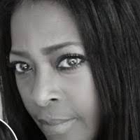 Phyllis Groves's Instagram, Twitter & Facebook