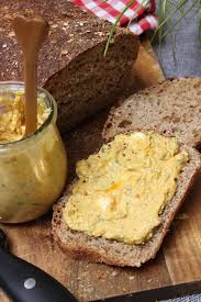 Kurbis Feta Walnuss Aufstrich Dinkel Haferflocken Brot Rezept Aufstrich Rezepte Feta