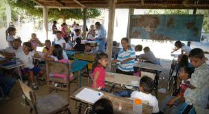 Resultado de imagen para rezago escolar en mexico