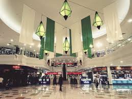 A beacon of modernity in a historic town, ipoh parade serves as a retail destination for its surrounding community home to a range of brands not found elsewhere in perak, the mall shines with its retail. Shopping In Ipoh 13 Shopping Malls Night Markets Holidify