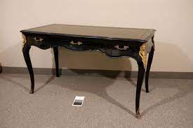 Find the perfect home office furnishings at hayneedle, where you can buy online while you explore our room designs and curated looks for tips, ideas & inspiration to help you along the way. Vintage French Louis Xv Black Leather Top Writing Desk At 1stdibs