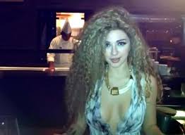 Myriam fares 2018 without internet. Ù…Ø±ÙŠØ§Ù… ÙØ§Ø±Ø³ ØªØ®Ù„Ø¹ Ø¬Ø²Ø¡ Ù…Ù† Ù…Ù„Ø§Ø¨Ø³Ù‡Ø§ ÙˆØªØ´Ø¹Ù„ Ù…ÙˆØ§Ù‚Ø¹ Ø§Ù„ØªÙˆØ§ØµÙ„ Beider Media