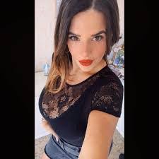 Stephanie Fanelli's Instagram, Twitter & Facebook