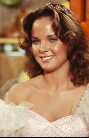 Mary gets jealous of Laura and decides to go brunette :  r/littlehouseonprairie