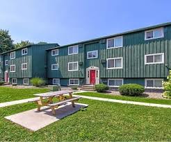 We are looking for a new roommate to accommodate the living room. Apartments Under 600 In Syracuse Ny Apartmentguide Com