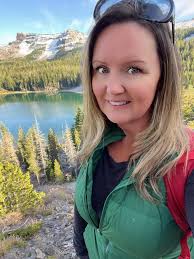 Started at Three Creeks Lake and hiked the Tam McArthur Rim Trail to Broken  Hand. Got in about 10.5 miles and 2000 elevation gains! Enjoyed incredible  views of BrokenTop and The Sisters